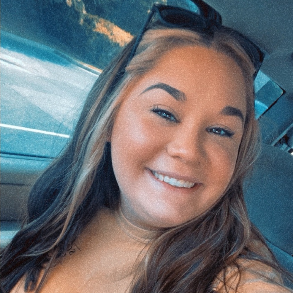 Meet your Posher, Kayla